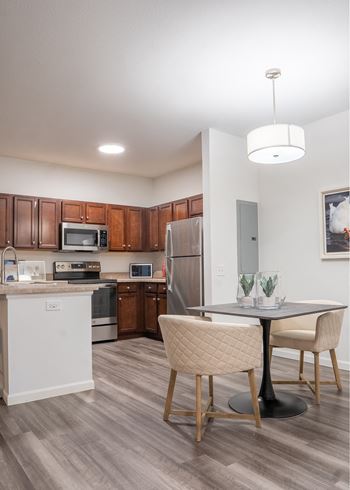 Kitchen and dining area at Waterstone Landing, Ohio, 43551